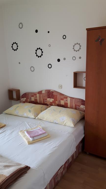 Apartment Krizanovic Malinska Exteriér fotografie